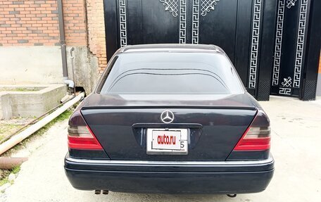 Mercedes-Benz C-Класс, 1996 год, 330 000 рублей, 4 фотография