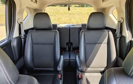 Honda Freed II, 2022 год, 1 590 000 рублей, 12 фотография