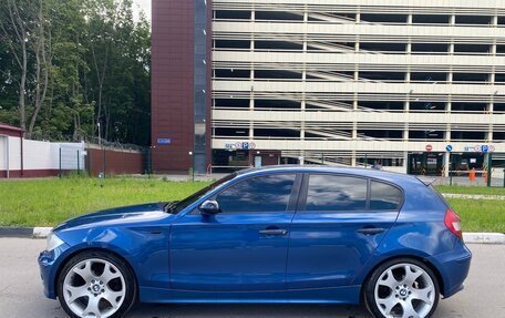 BMW 1 серия, 2005 год, 630 000 рублей, 2 фотография
