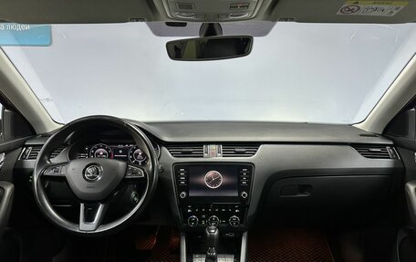 Skoda Octavia, 2019 год, 1 980 000 рублей, 13 фотография
