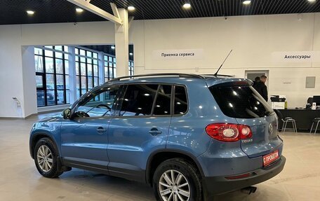 Volkswagen Tiguan I, 2010 год, 945 000 рублей, 4 фотография