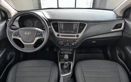 Hyundai Solaris II рестайлинг, 2017 год, 1 170 000 рублей, 10 фотография