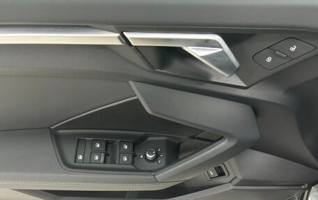 Audi A3, 2023 год, 2 460 000 рублей, 16 фотография