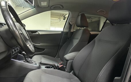 Volkswagen Jetta VI, 2012 год, 959 000 рублей, 11 фотография