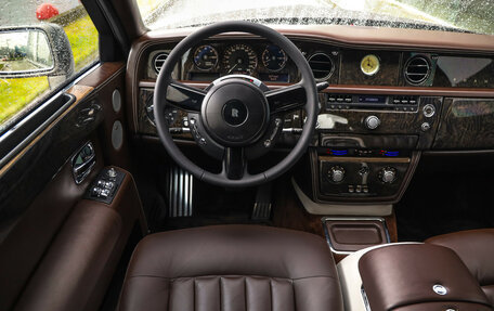 Rolls-Royce Phantom VII рестайлинг, 2008 год, 12 369 000 рублей, 20 фотография