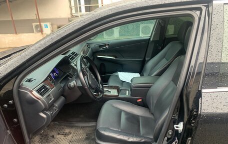 Toyota Camry, 2017 год, 2 300 000 рублей, 9 фотография