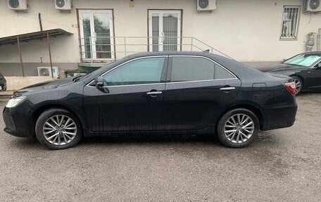 Toyota Camry, 2017 год, 2 300 000 рублей, 7 фотография