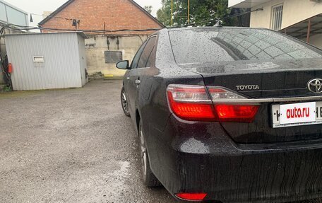 Toyota Camry, 2017 год, 2 300 000 рублей, 6 фотография