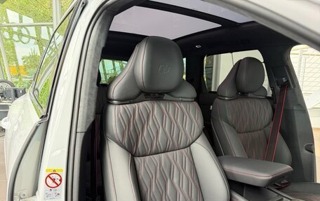 Audi Q7, 2026 год, 18 690 000 рублей, 13 фотография