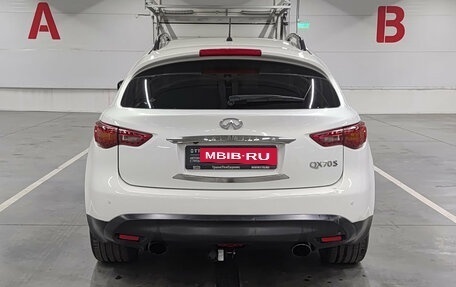 Infiniti QX70, 2014 год, 1 850 000 рублей, 10 фотография