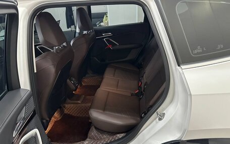 BMW X1, 2023 год, 2 700 000 рублей, 15 фотография
