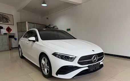Mercedes-Benz A-Класс, 2023 год, 2 150 000 рублей, 3 фотография
