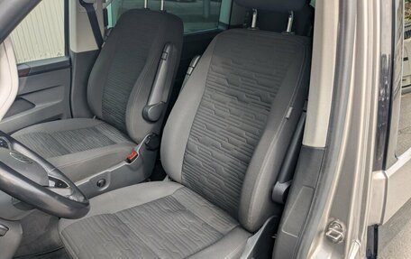Volkswagen Multivan T6 рестайлинг, 2021 год, 4 700 000 рублей, 29 фотография