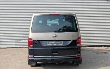 Volkswagen Multivan T6 рестайлинг, 2021 год, 4 700 000 рублей, 24 фотография
