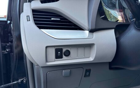 Toyota Sienna III, 2018 год, 3 060 000 рублей, 11 фотография