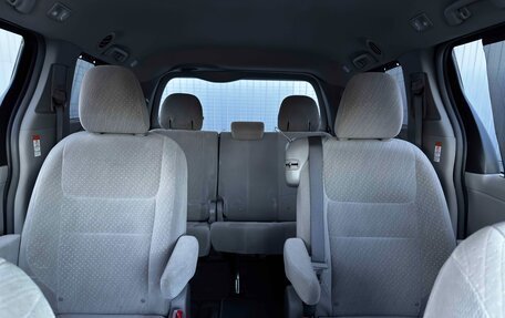 Toyota Sienna III, 2018 год, 3 060 000 рублей, 24 фотография