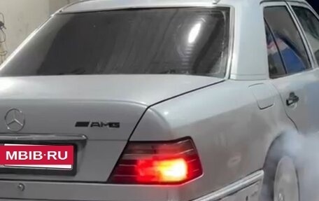 Mercedes-Benz E-Класс, 1994 год, 200 000 рублей, 5 фотография