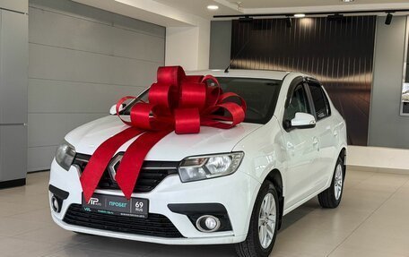 Renault Logan II, 2020 год, 827 000 рублей, 1 фотография