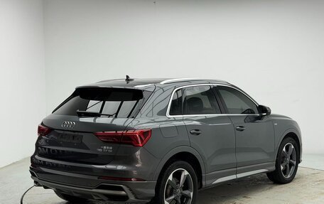 Audi Q3, 2023 год, 1 880 000 рублей, 4 фотография