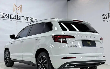 Skoda Karoq I, 2023 год, 2 100 000 рублей, 8 фотография