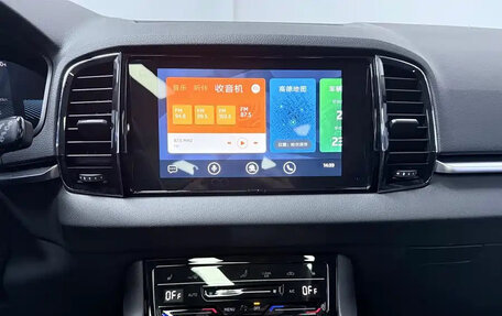 Skoda Karoq I, 2023 год, 2 100 000 рублей, 13 фотография