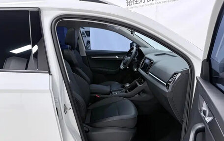 Skoda Karoq I, 2023 год, 2 100 000 рублей, 18 фотография