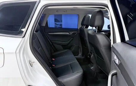 Skoda Karoq I, 2023 год, 2 100 000 рублей, 21 фотография