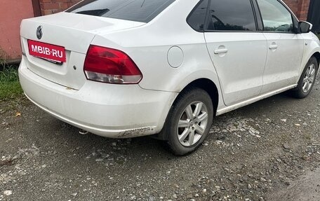 Volkswagen Polo VI (EU Market), 2012 год, 600 000 рублей, 2 фотография