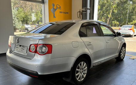 Volkswagen Jetta VI, 2010 год, 550 000 рублей, 6 фотография