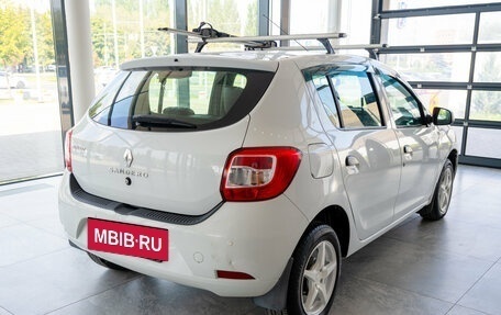 Renault Sandero II рестайлинг, 2016 год, 1 000 000 рублей, 6 фотография
