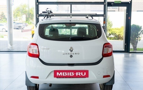 Renault Sandero II рестайлинг, 2016 год, 1 000 000 рублей, 5 фотография