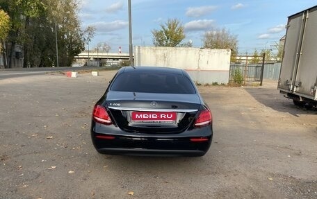 Mercedes-Benz E-Класс, 2019 год, 2 550 000 рублей, 23 фотография