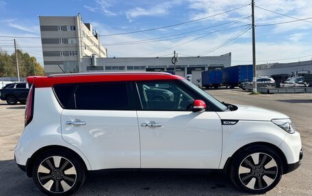KIA Soul II рестайлинг, 2018 год, 1 589 000 рублей, 4 фотография