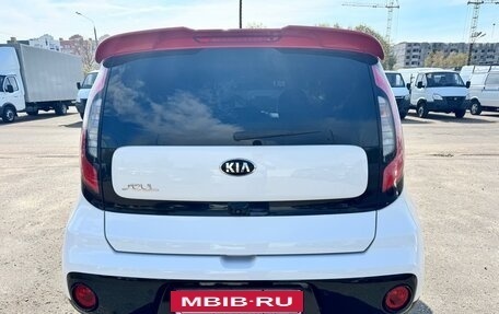 KIA Soul II рестайлинг, 2018 год, 1 589 000 рублей, 8 фотография