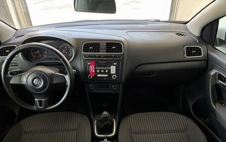 Volkswagen Polo VI (EU Market), 2013 год, 650 000 рублей, 10 фотография