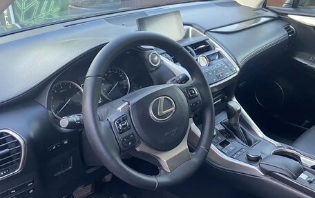 Lexus NX I, 2017 год, 3 300 000 рублей, 8 фотография