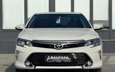 Toyota Camry, 2017 год, 1 999 000 рублей, 3 фотография