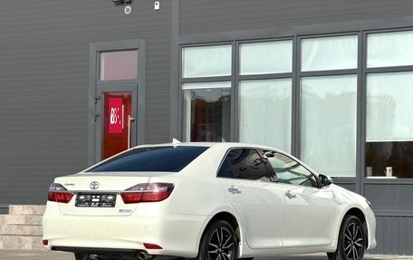 Toyota Camry, 2017 год, 1 999 000 рублей, 8 фотография