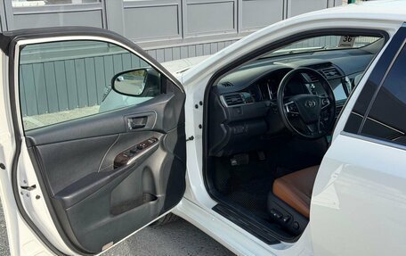 Toyota Camry, 2017 год, 1 999 000 рублей, 26 фотография