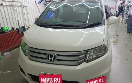 Honda Freed I, 2012 год, 1 090 000 рублей, 14 фотография