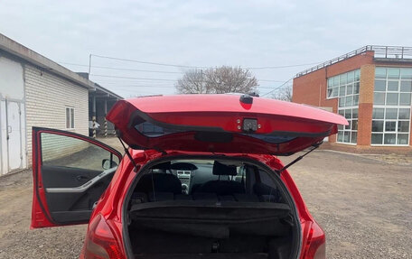 Toyota Yaris III рестайлинг, 2008 год, 525 000 рублей, 4 фотография