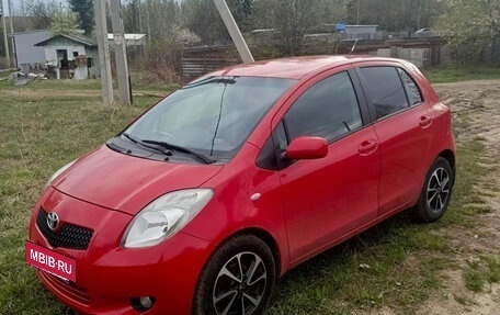 Toyota Yaris III рестайлинг, 2008 год, 525 000 рублей, 6 фотография