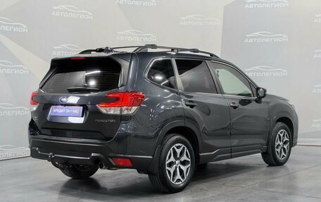 Subaru Forester, 2018 год, 2 430 000 рублей, 5 фотография