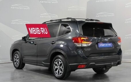 Subaru Forester, 2018 год, 2 430 000 рублей, 3 фотография