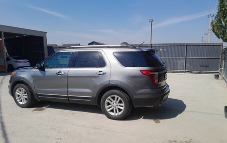 Ford Explorer VI, 2012 год, 1 400 000 рублей, 2 фотография