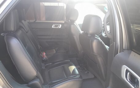 Ford Explorer VI, 2012 год, 1 400 000 рублей, 5 фотография
