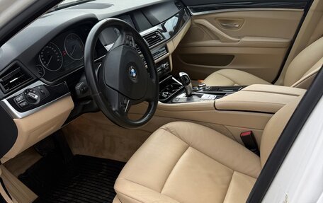 BMW 5 серия, 2011 год, 1 550 000 рублей, 7 фотография