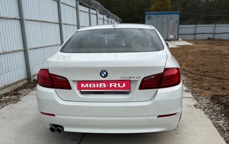BMW 5 серия, 2011 год, 1 550 000 рублей, 2 фотография