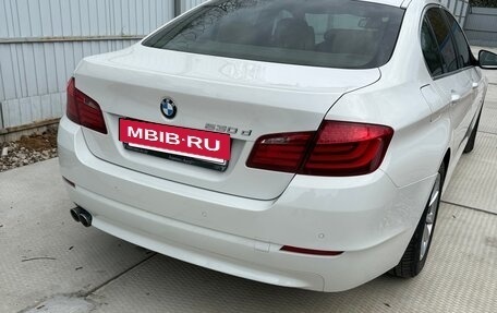 BMW 5 серия, 2011 год, 1 550 000 рублей, 3 фотография