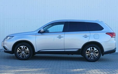 Mitsubishi Outlander III рестайлинг 3, 2017 год, 1 849 000 рублей, 5 фотография